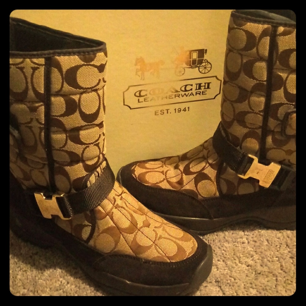Authentic Coach Boots W/ Buckle Leatherware Sz 8.5